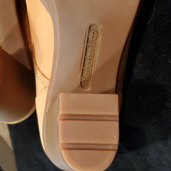 NWOT - Timberland Heeled Boots - Picture 9 of 11